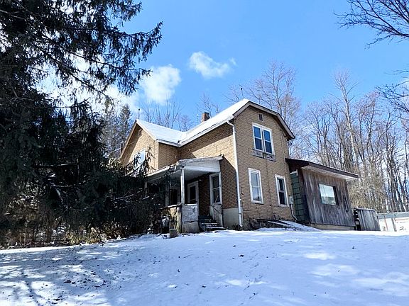 2nd image of 1330 Hanky Panky Rd