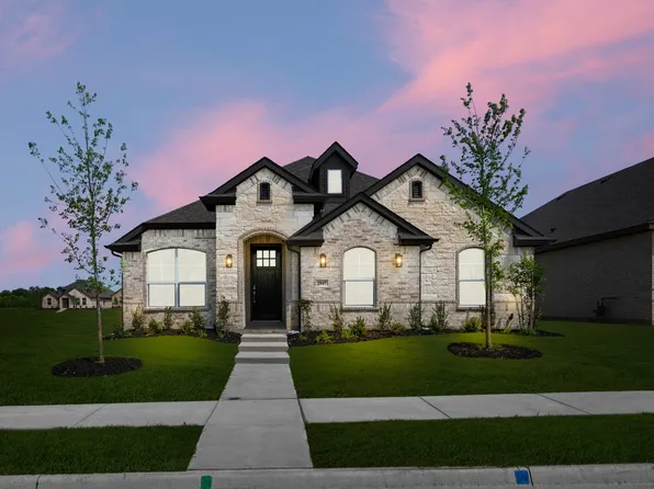 2845 Holstein Dr, Midlothian, TX 76065