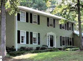 101 Fox Hollow Ct, Simpsonville, SC 29680