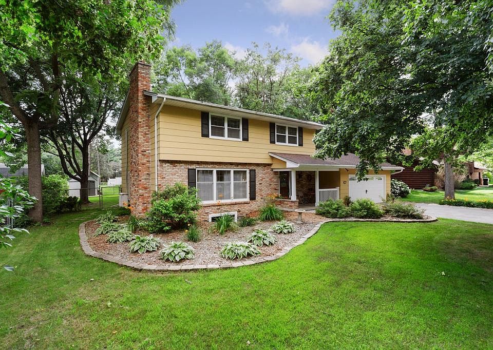 1st image of 8549 Riverview Ln