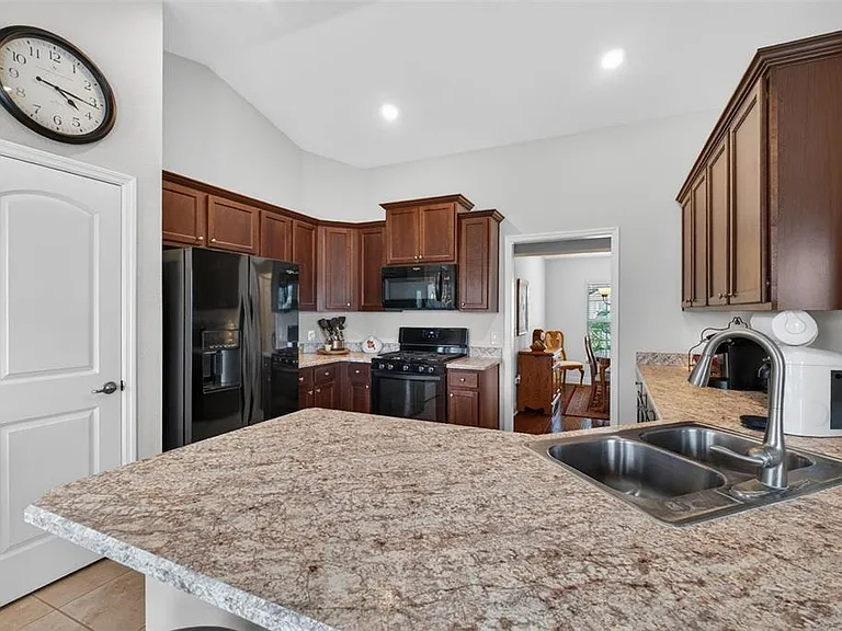 2429 Twin Lake View Rd — Photo 13