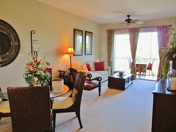 2nd image of 3500 Oaks Clubhouse Dr APT 403
