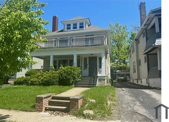 3 bed, $1,800 — Photo 1