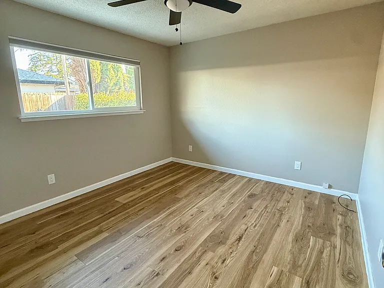 2326 Ramon Dr — Photo 7