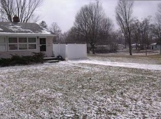 1628 Huron St, Niles, MI 49120