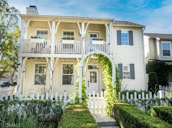 27027 Edgewater Ln, Santa Clarita, CA 91355