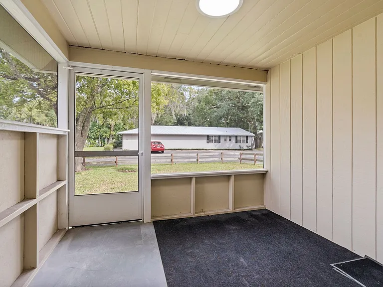 1002 Day Ave — Photo 3