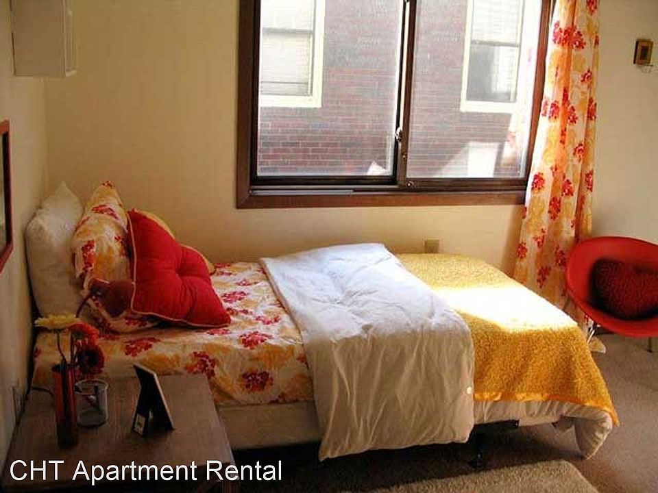 1st image of 435 W Doty St #9103914
