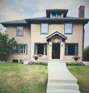 2067 South 82nd STREET, West Allis, WI, 53219