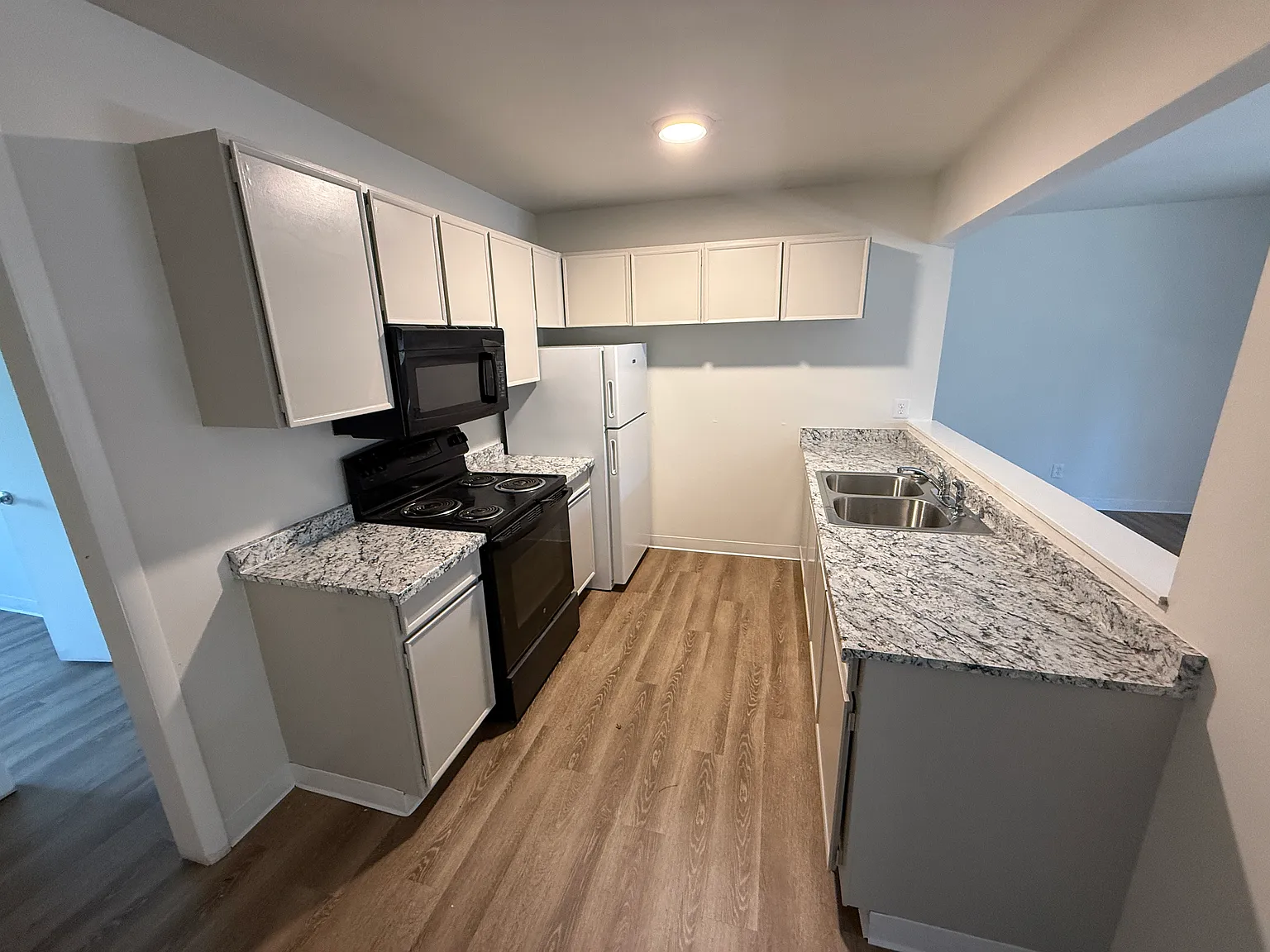 2 bed, $1,350 — Photo 4