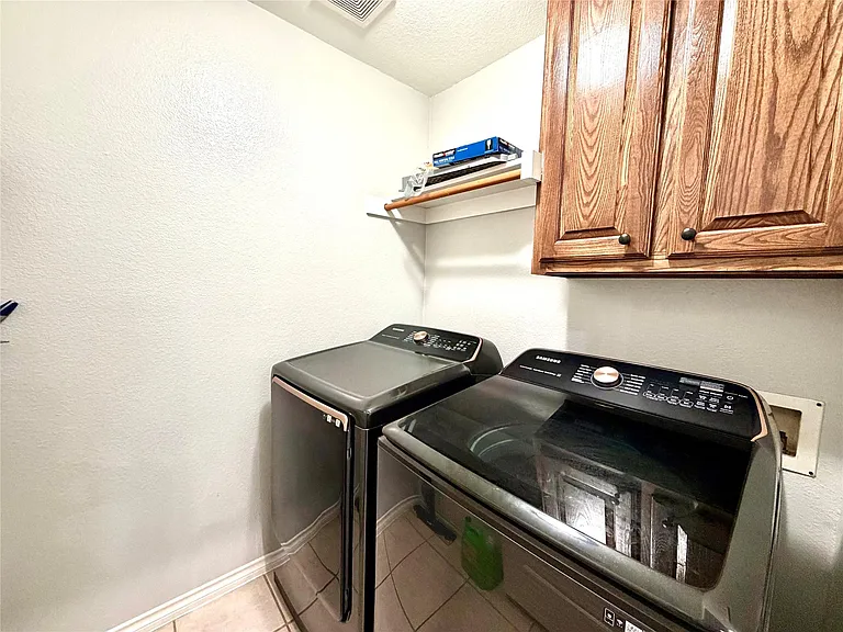 10312 Flat Creek Trl — Photo 27