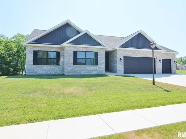 100 Joseph Ct, Washington, IL 61571