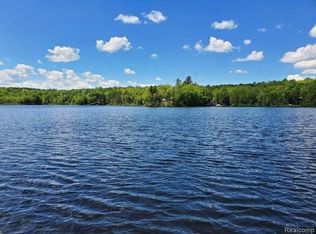 6058 N Lake Shore Dr, Bessemer, MI 49911
