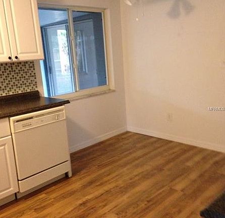 3rd image of 2129 Worrington St