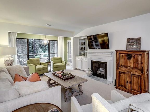 3rd image of 25305 Plantation Dr NE #25305