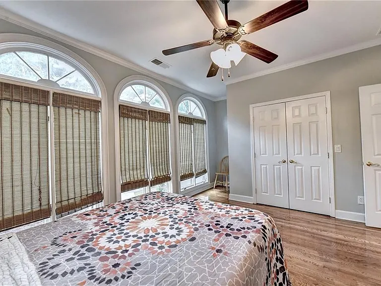 645 Falls Bay Ct — Photo 47