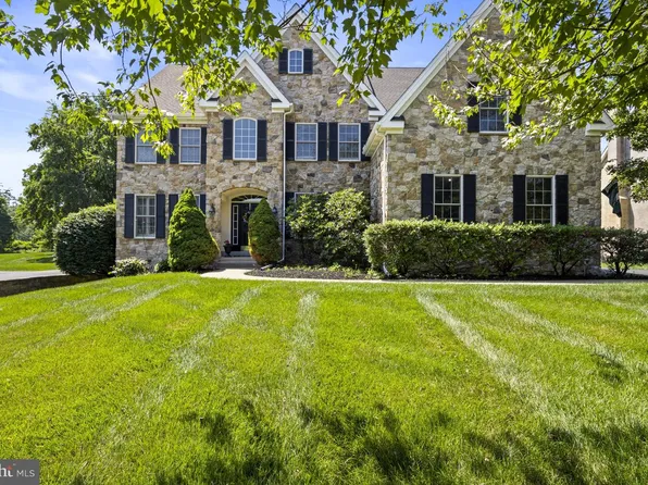 105 Forest Dr, Kennett Square, PA 19348
