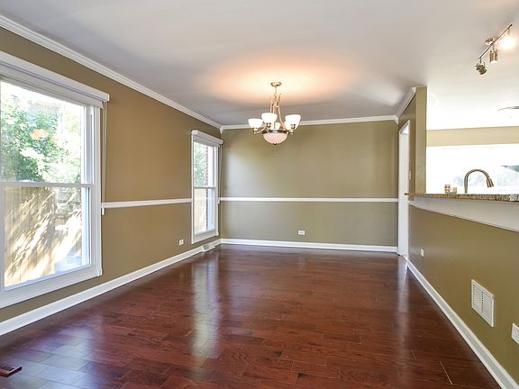 4th image of 2909 Chayes Park Dr