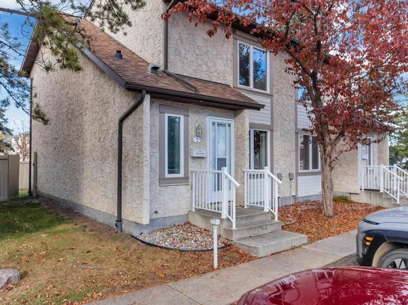 11115 27th Ave NW #2, Edmonton, AB T6J 5N3