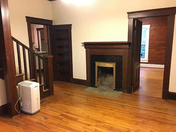 Living Room with non-working fireplace
