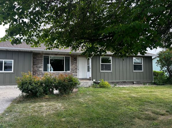 435 Lakewood Dr