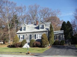 26 Hiawatha Rd, Woburn, MA 01801