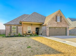 433 N Lost River Dr, Benton, LA 71006