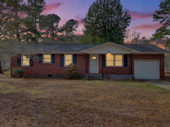 205 Callaway Dr, Saint George, SC 29477