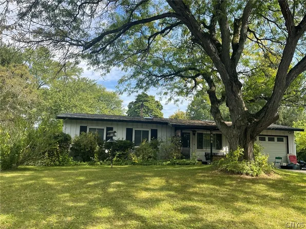7088 Scenic Ave, Canastota, NY 13032