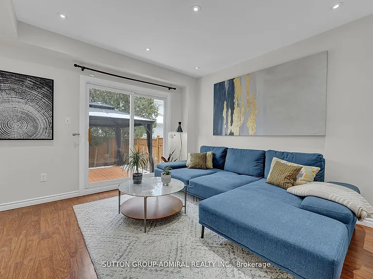 52 Garden Ave — Photo 5