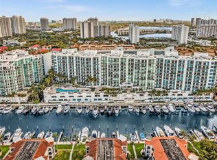 3029 188th St #617, Aventura, FL 33180