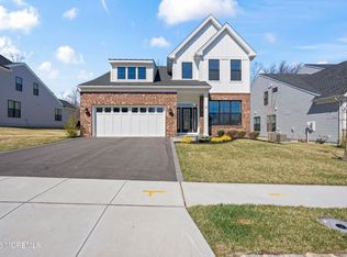 15 Ashlynn Court, Manalapan, NJ 07726