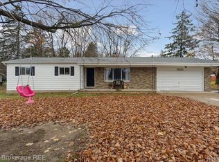 10161 E Coldwater Rd, Davison, MI 48423