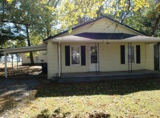 102 Ashby St, Charleston, MO 63834