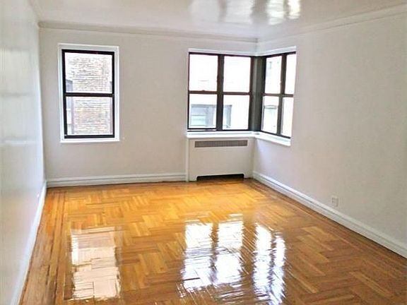 2nd image of 57 Park Ter W APT 3H