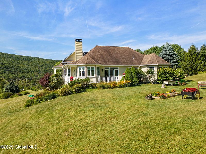 2nd image of 648 Ecker Hollow Road