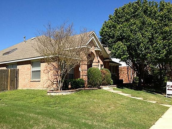 2nd image of 3908 Lily Ct