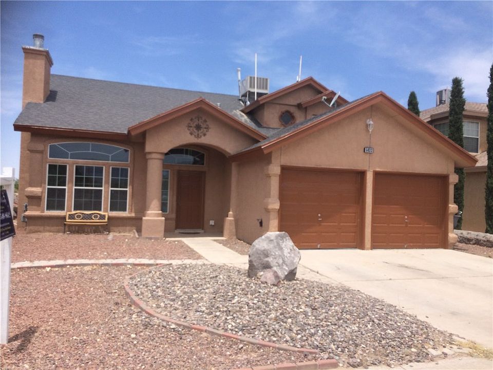 1st image of 5833 Sixta Dr