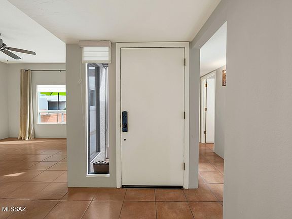 3rd image of 732 W Rio San Pedro