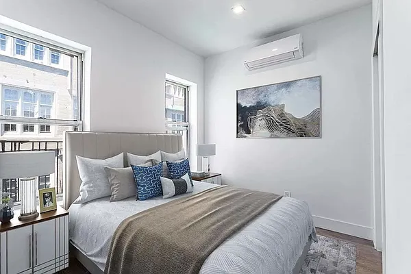 Rented by REAL New York | media 11