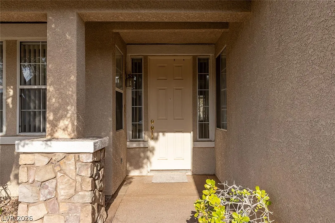 3 bed, 2.0 bath, 1970 sqft, $2,100 — Photo 4