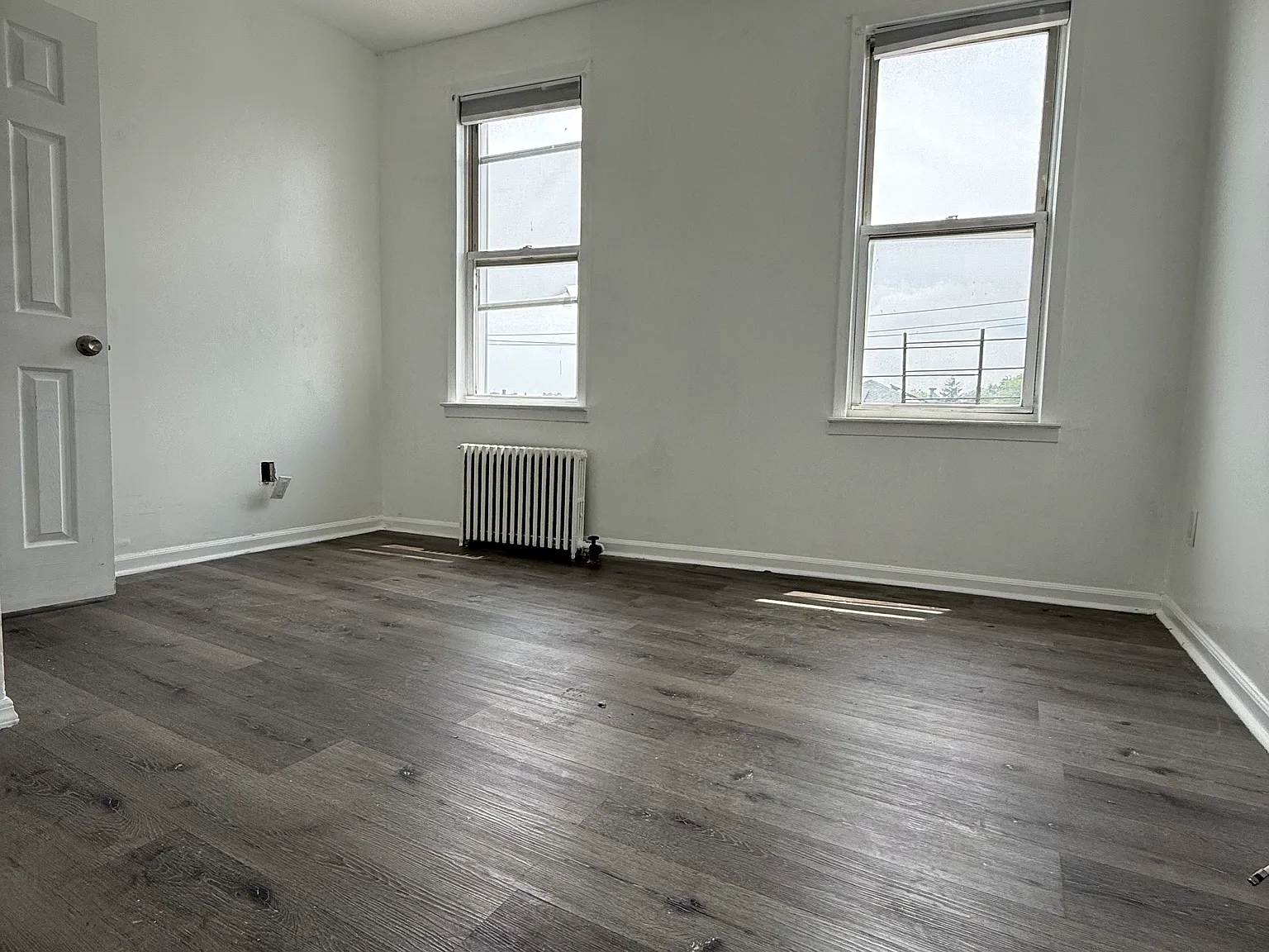 3 bed, 1100 sqft, $3,195 — Photo 3