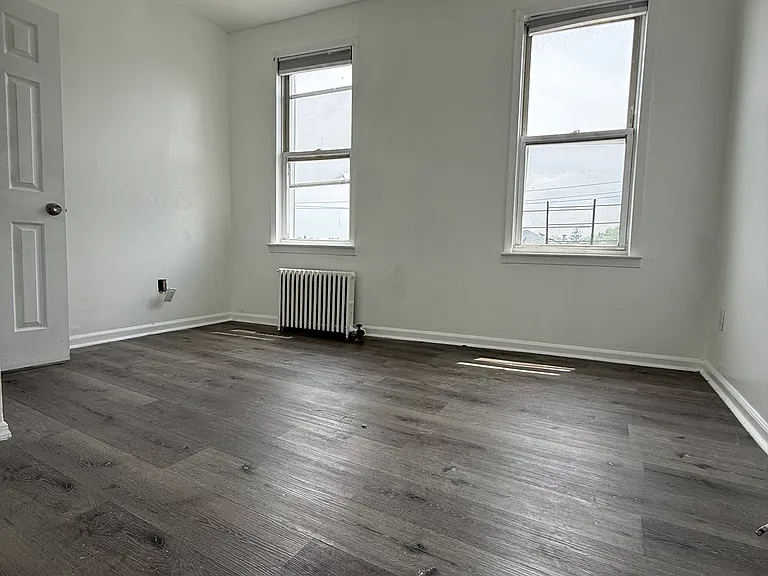 119 Wakefield Ave #2 — Photo 3