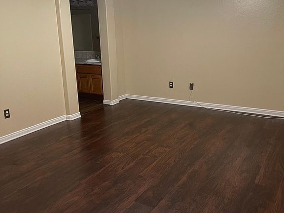 3rd image of 6012 Lakewood Shores Dr