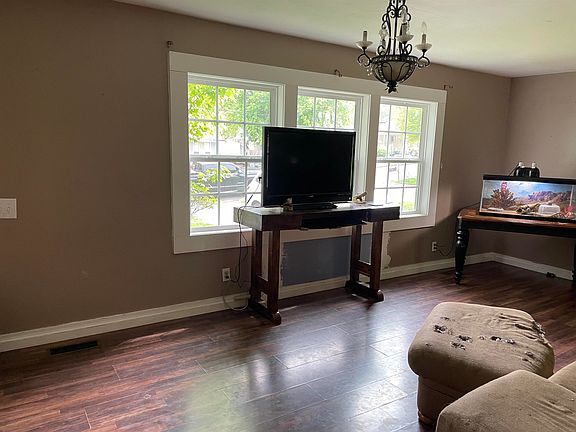 4th image of 1411 Katherine St NW