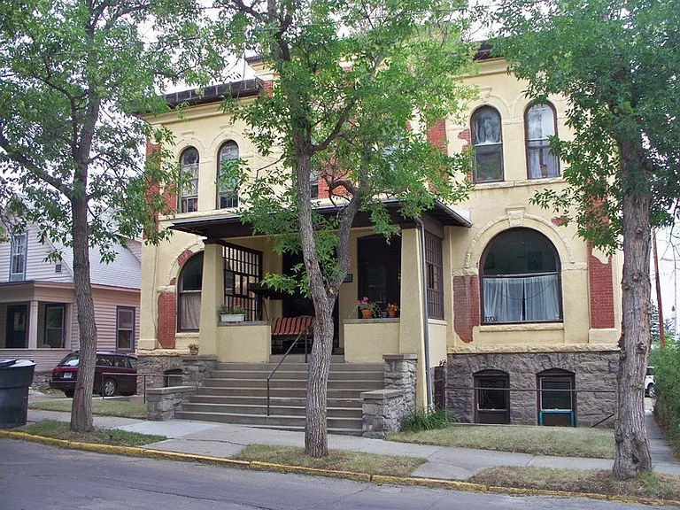 312 Clarke St — Photo 11