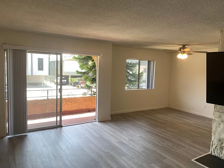 12711 Matteson Ave #1 — Photo 10