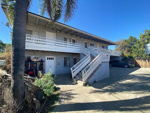 3rd image of 234 N 10th St
