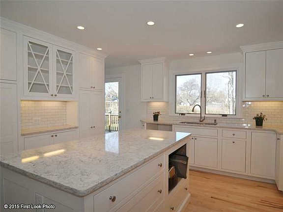 4th image of 4 Sunset Hill Rd