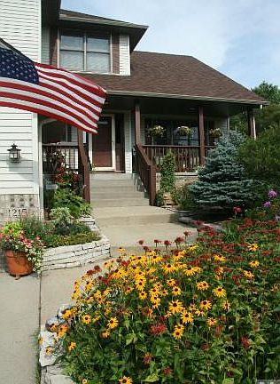 3rd image of 1215 Ashley Ln